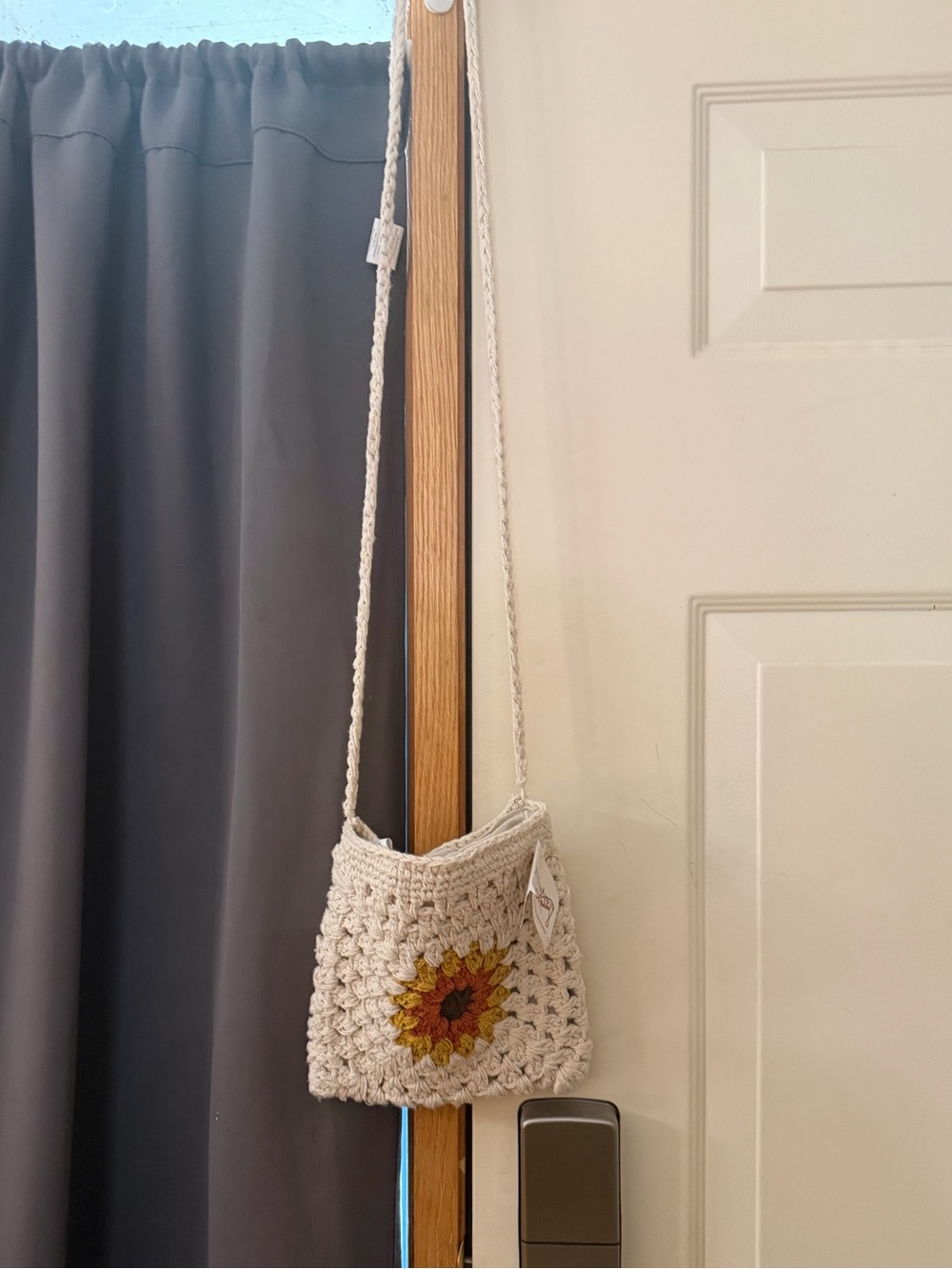 Handcrafted Cream Crochet Crossbody Bag with Sunflower Detail